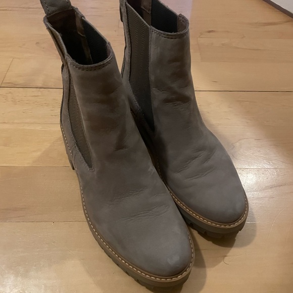 Womens taupe timberland booties - Picture 4 of 4